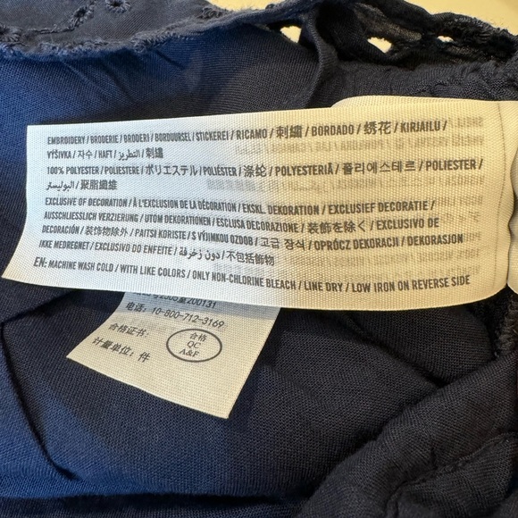 Abercrombie & Fitch Navy Blue Embroidered Crop Top - Picture 8 of 8